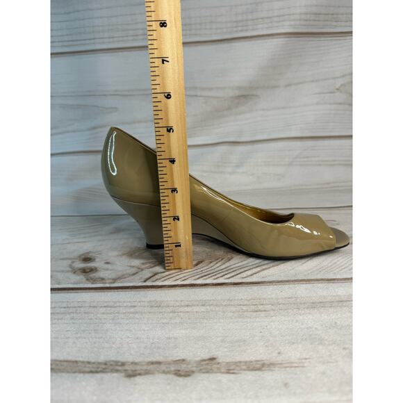 Easy Spirit Beige Open Toe Wedges Size 8 - Picture 8 of 8
